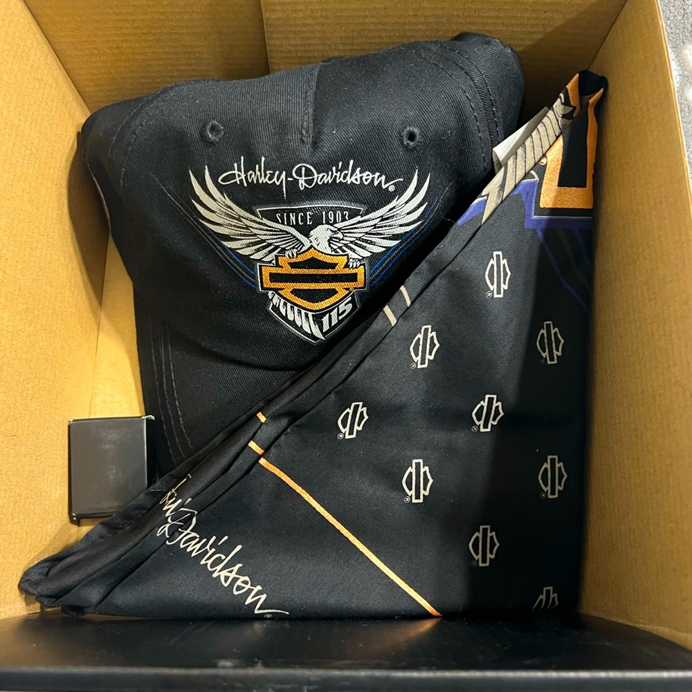 Harley-Davidson 115th anniversary box set for the Harley Enthusiast…..